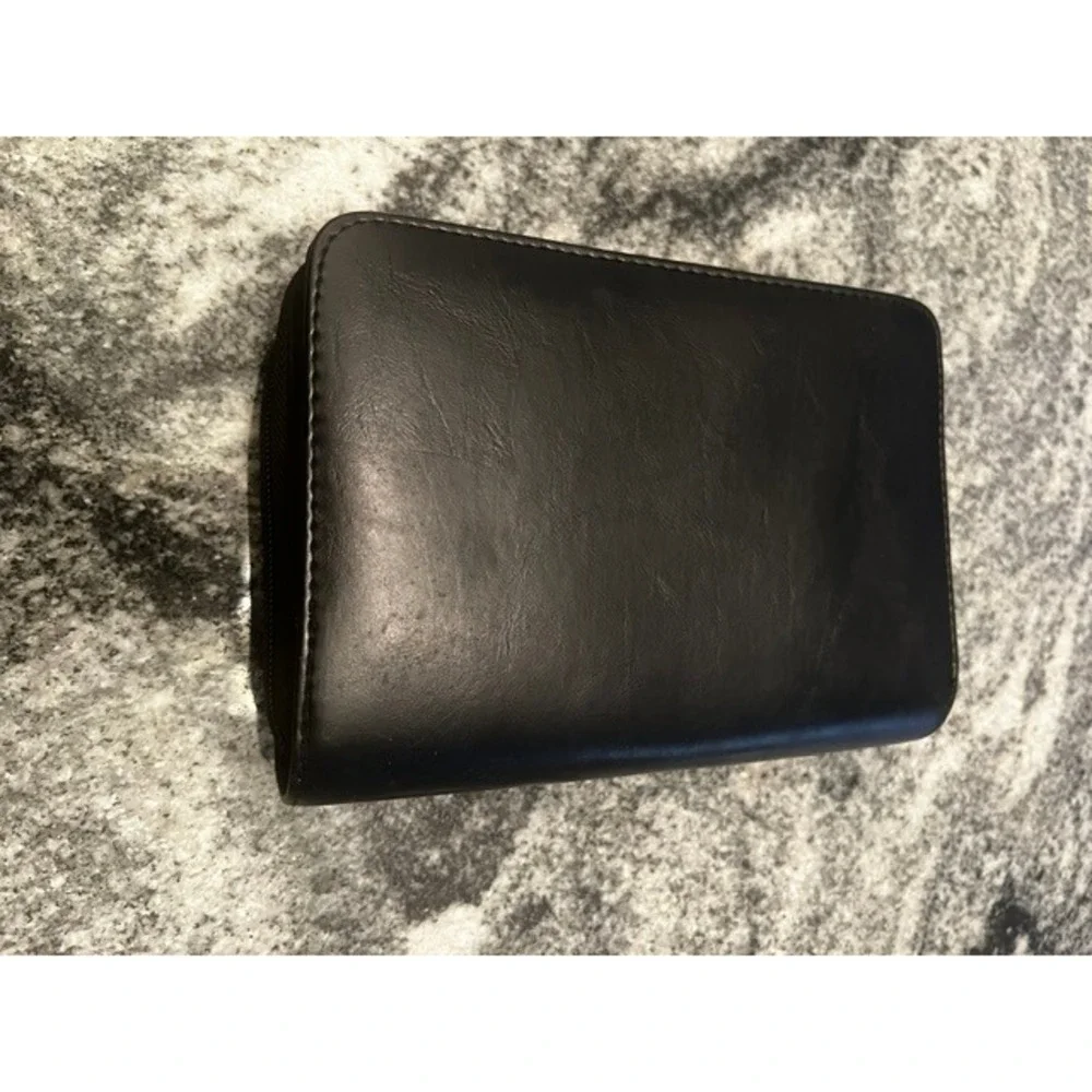 Mundi Planner Wallet Unisex OS Black Faux Leather Zip 6-Ring Binder Calculator